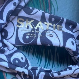 Skatie Ying Yang Jasmine Bikini Top